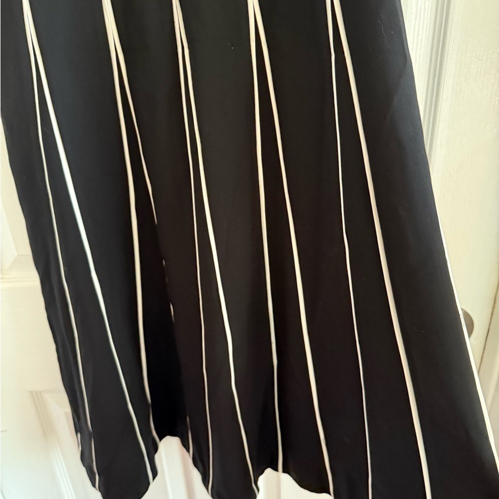 White House Black Market A-Line Dress with Piping Black w Ecru Fit & Flare 10P - Picture 9 of 12